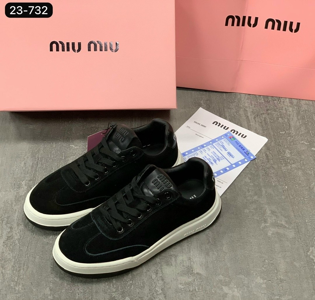 кроссовки miu miu женские,женские кожаные кроссовки miu miu белые,кеды miu miu женские,кроссовки miu miu,кроссовки miu miu белые