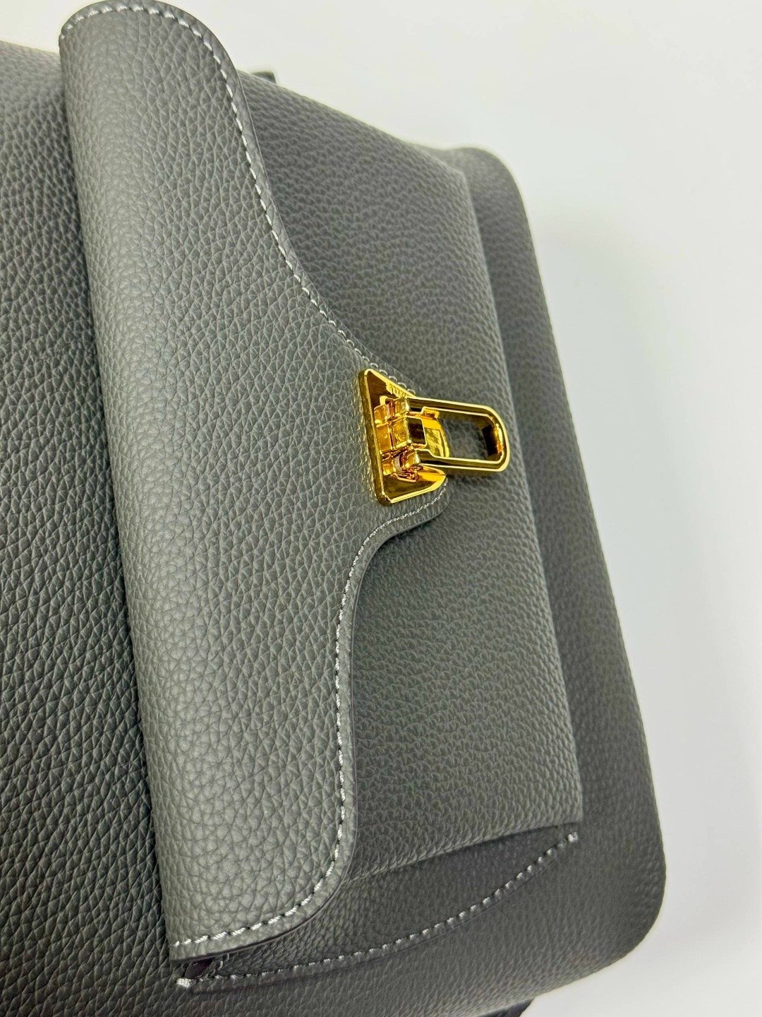 рюкзак coccinelle,женские рюкзаки,рюкзак,рюкзак кожаный,coccinelle кожаный рюкзак