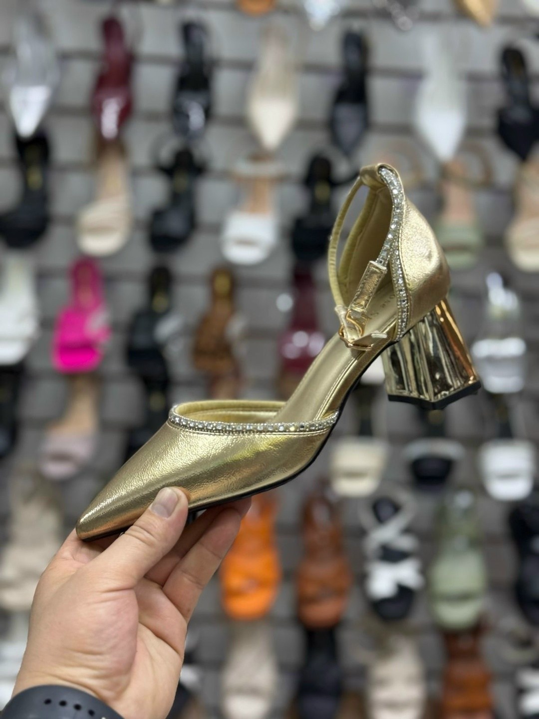 ,туфли лодочки женские,туфли женские,туфли лодочка,туфли золотые