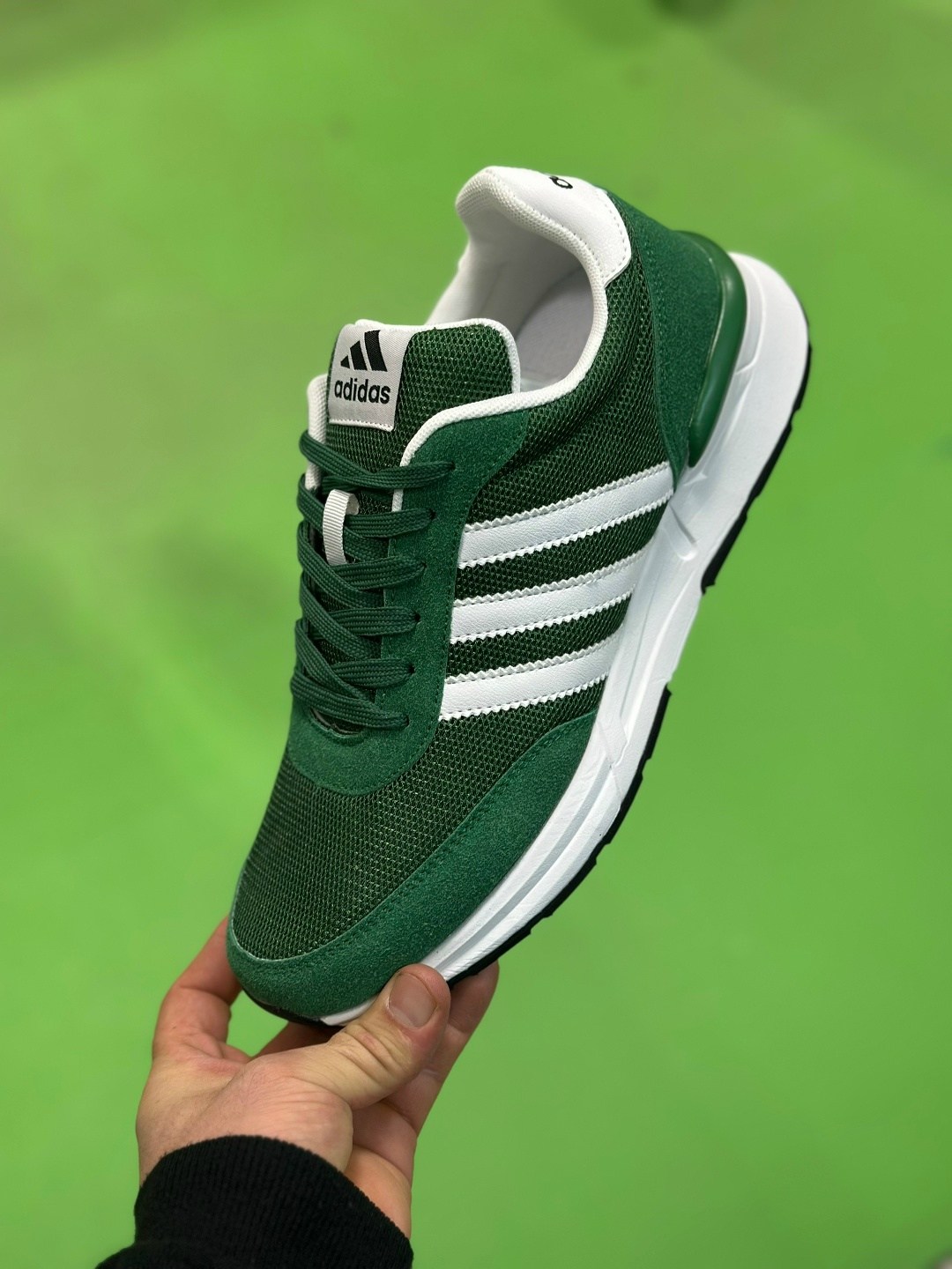 кроссовки adidas,кроссовки адидас зеленые мужские,мужские кроссовки adidas,адидас иники зеленые,кроссовки адидас зеленые