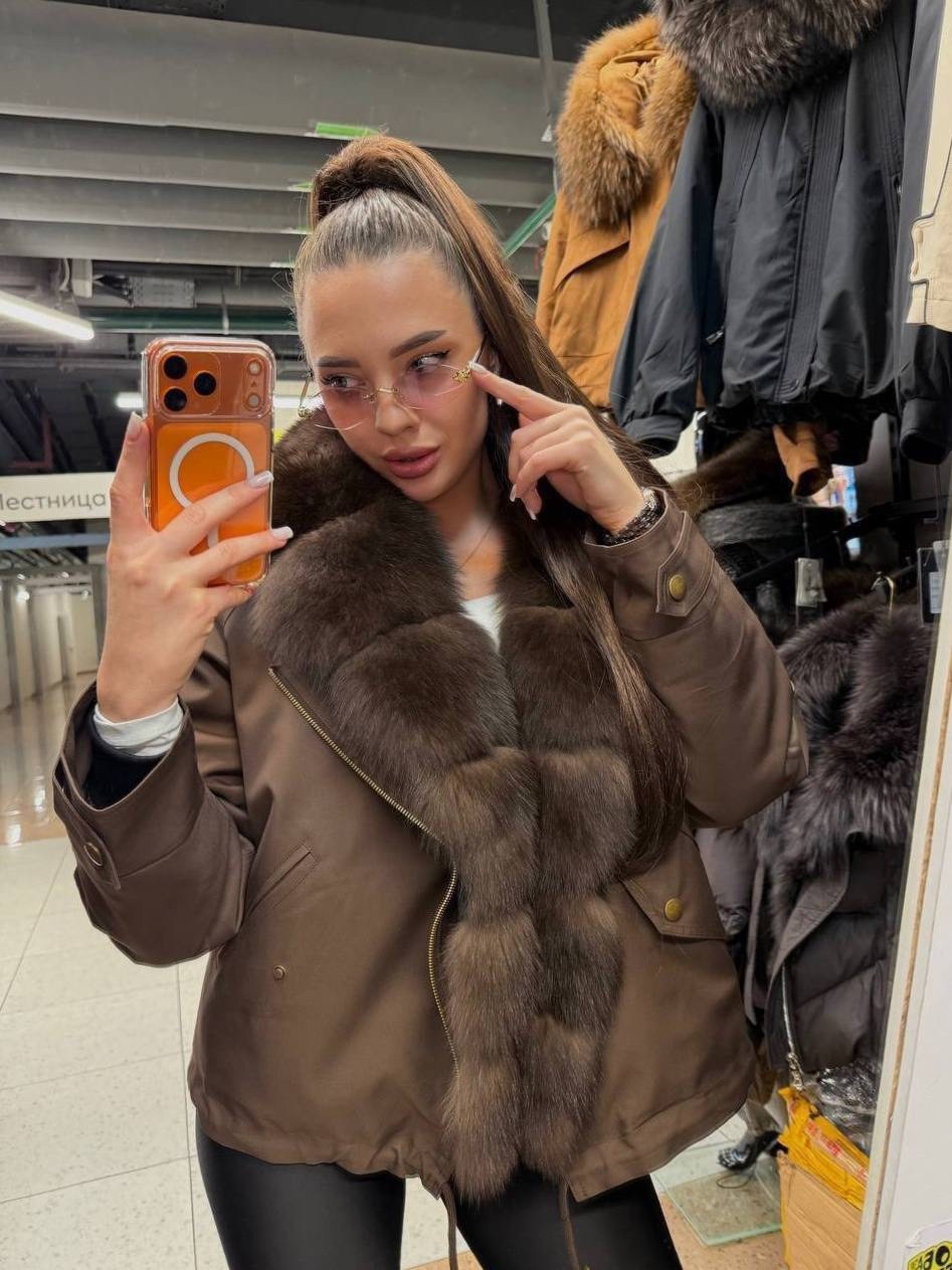 пуховики с мехом,женский пуховик с натуральным мехом max mara premium,пуховики куртки парки,пуховик с натуральным мехом,женский чёрный пуховик с мехом max mara