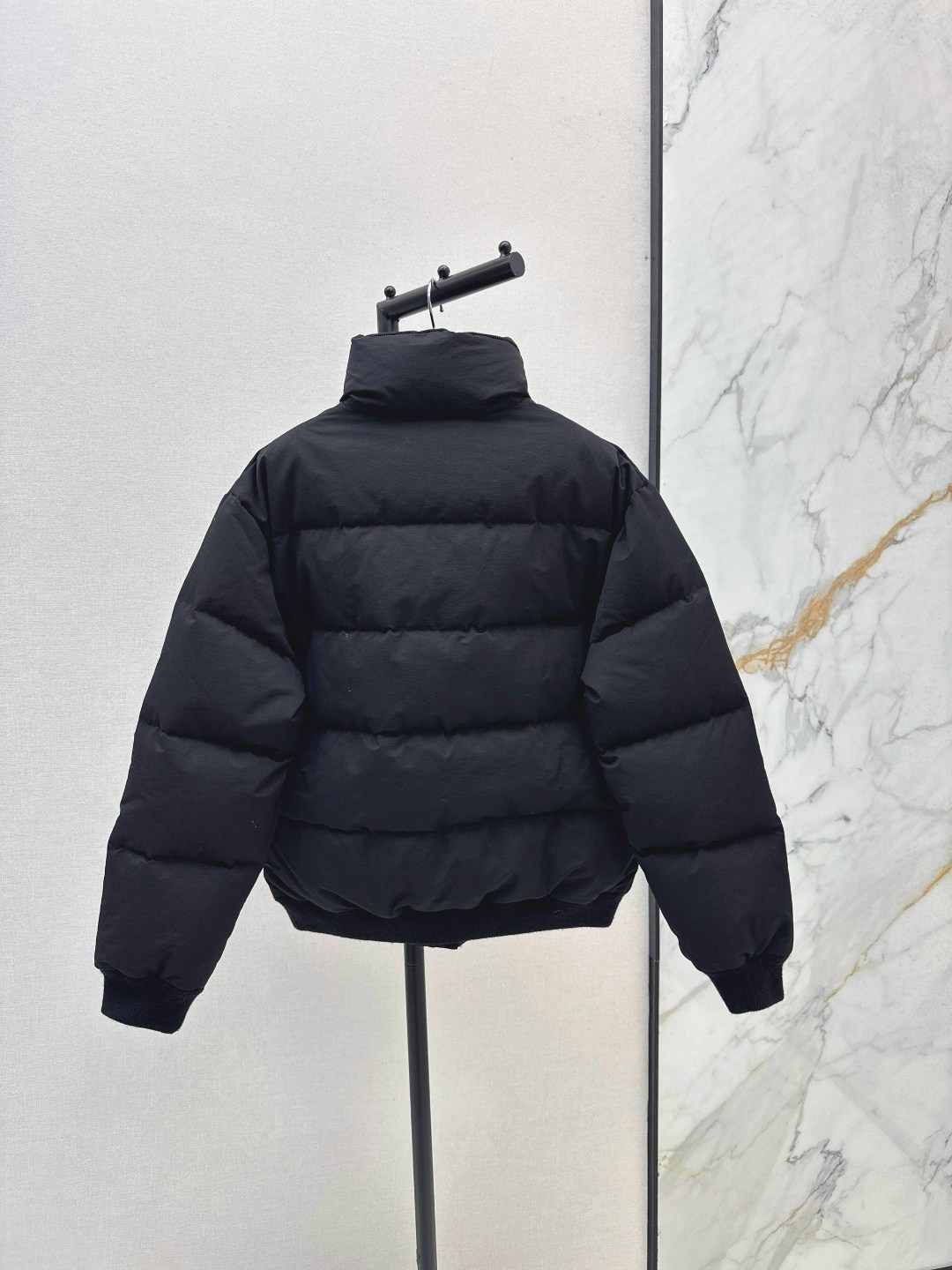 пуховик prada,пуховик женский prada,куртка prada,куртка,куртка prada пуховик