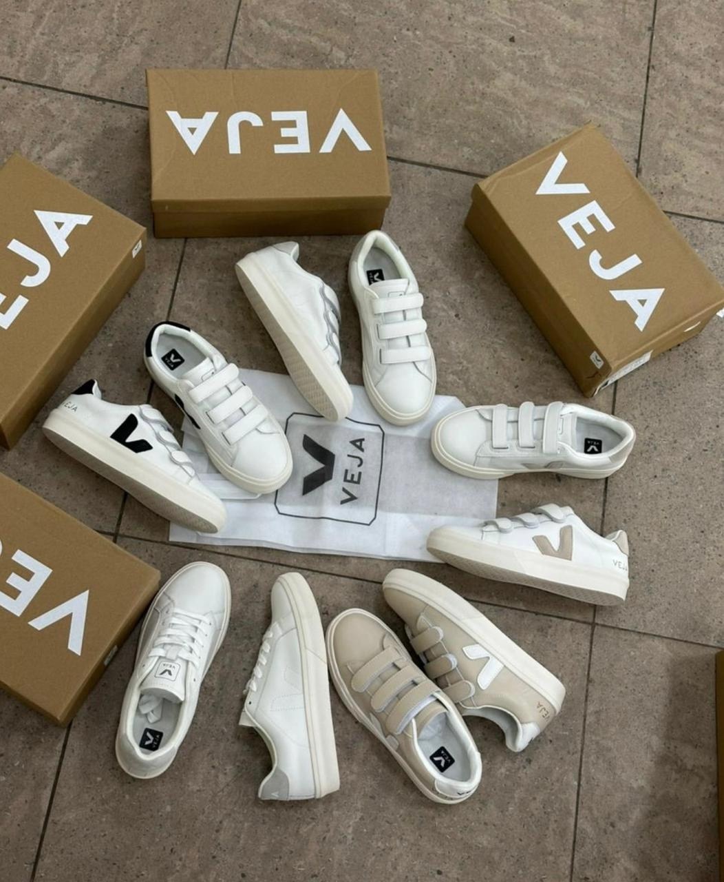 ,кроссовки veja,белые кроссовки,кожаные кроссовки,кроссовки женскиe