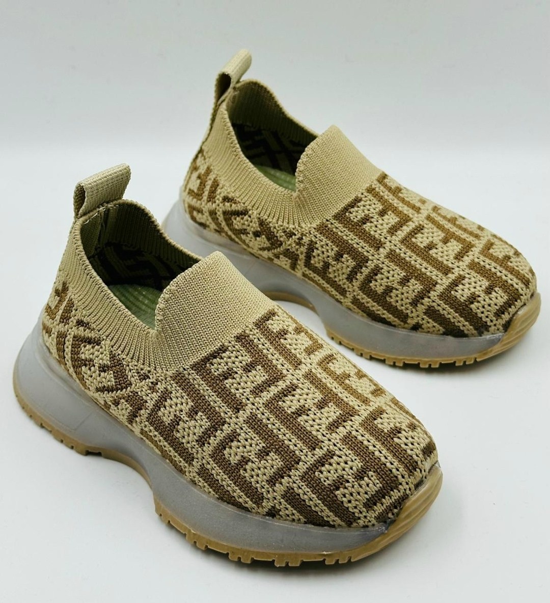 ,кроссовки fendi,слипоны meitesi,кроссовки фенди,кроссовки fendi женские