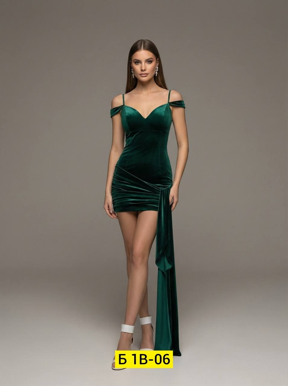 бархатное платье,золла зеленое бархатное платье,облегающее платье,зеленое бархатное платье,платье