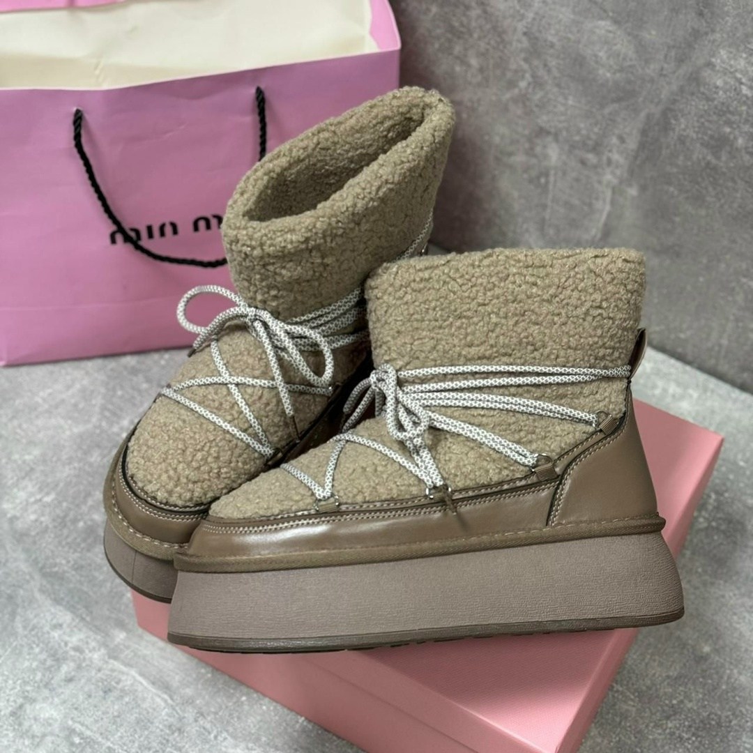 короткие угги луноходы женские на платформе со шнурками,,угги женские зимние натуральные высокие на платформе со шнурками луноходы,зимняя женская ,угги женские зимние натуральные короткие на