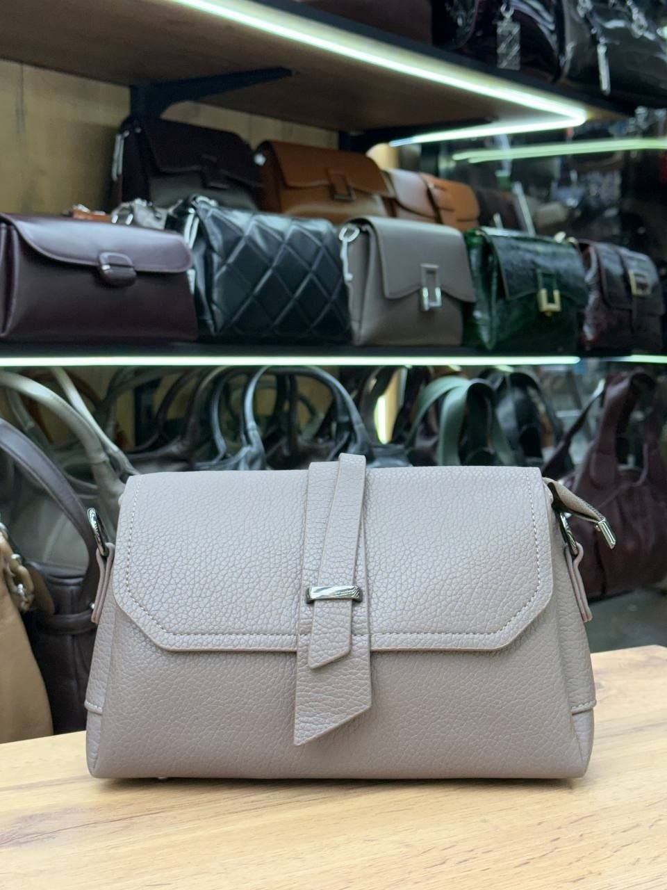 сумка,женская сумка,сумка женская кожаная,сумка кожаная,женская сумка кросс боди