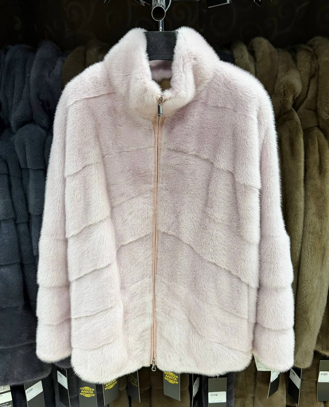 норковая шуба,короткая норковая шуба,женская норковая шуба,шуба,светлая норковая шуба