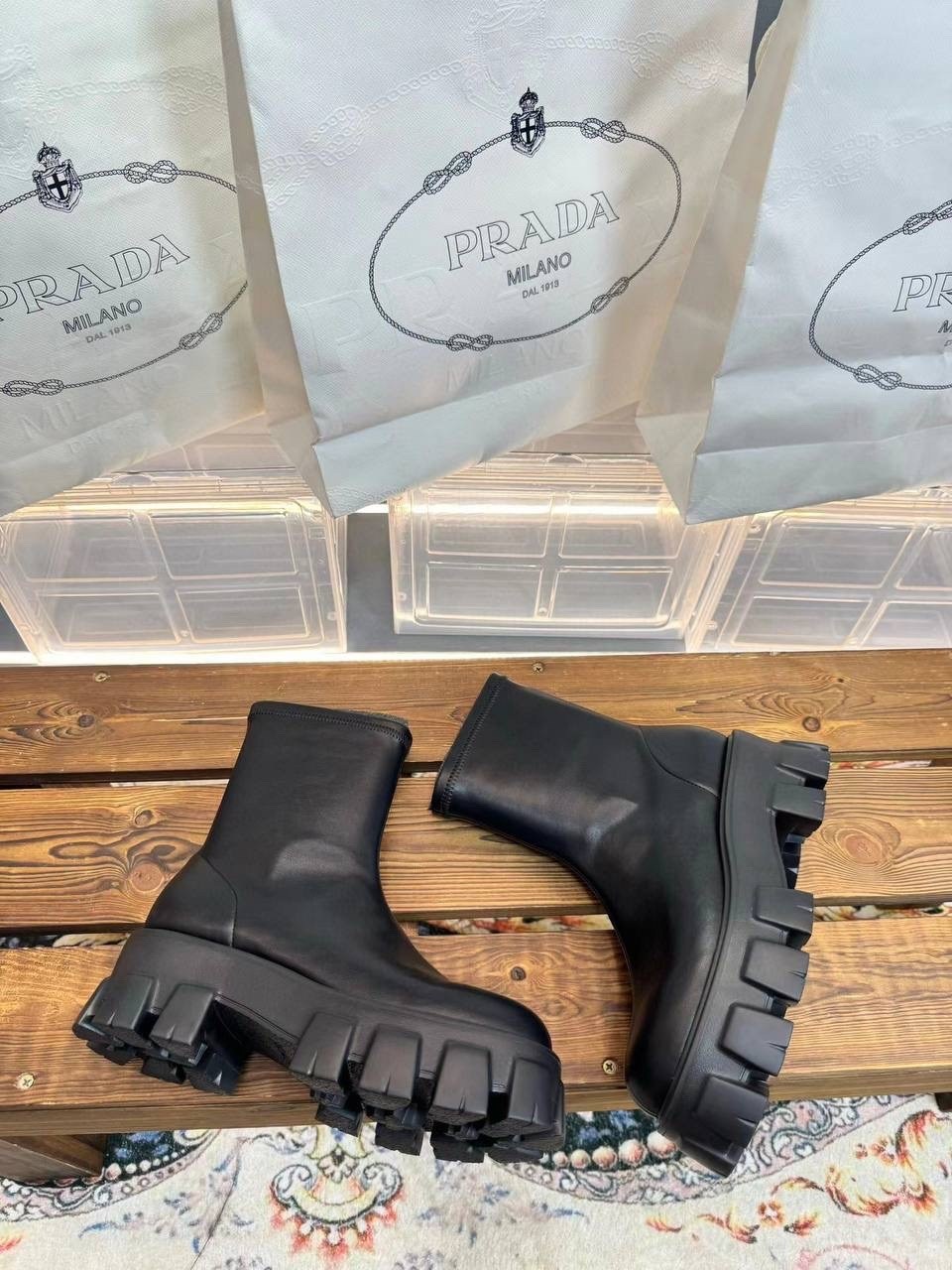 ,ботинки prada,ботинки женские,прада ботинки,кожаные ботинки prada