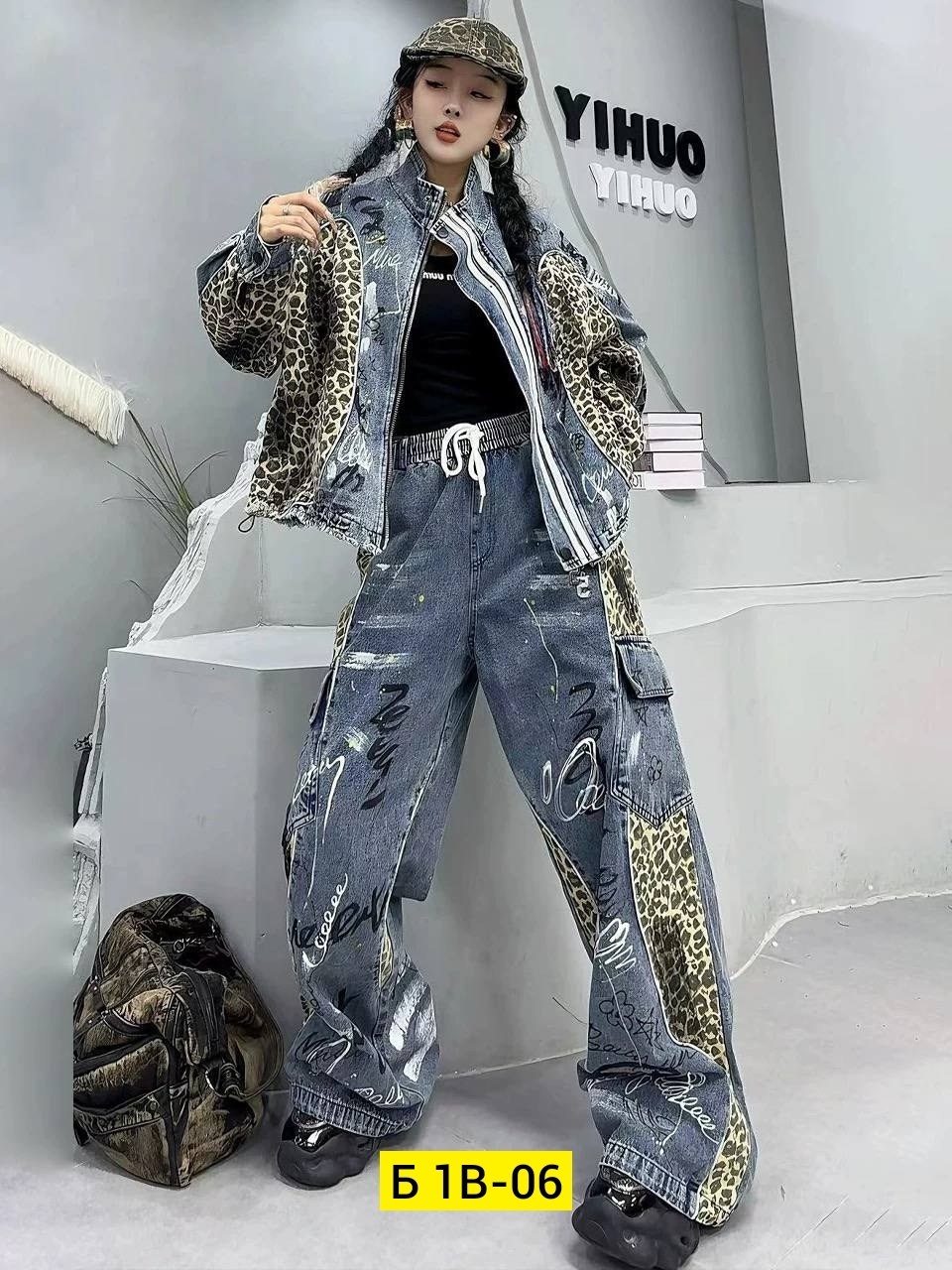 модные костюмы,джинсовый костюм,леопардовая джинсовая куртка,джинсовая куртка,костюм джинсовый женский