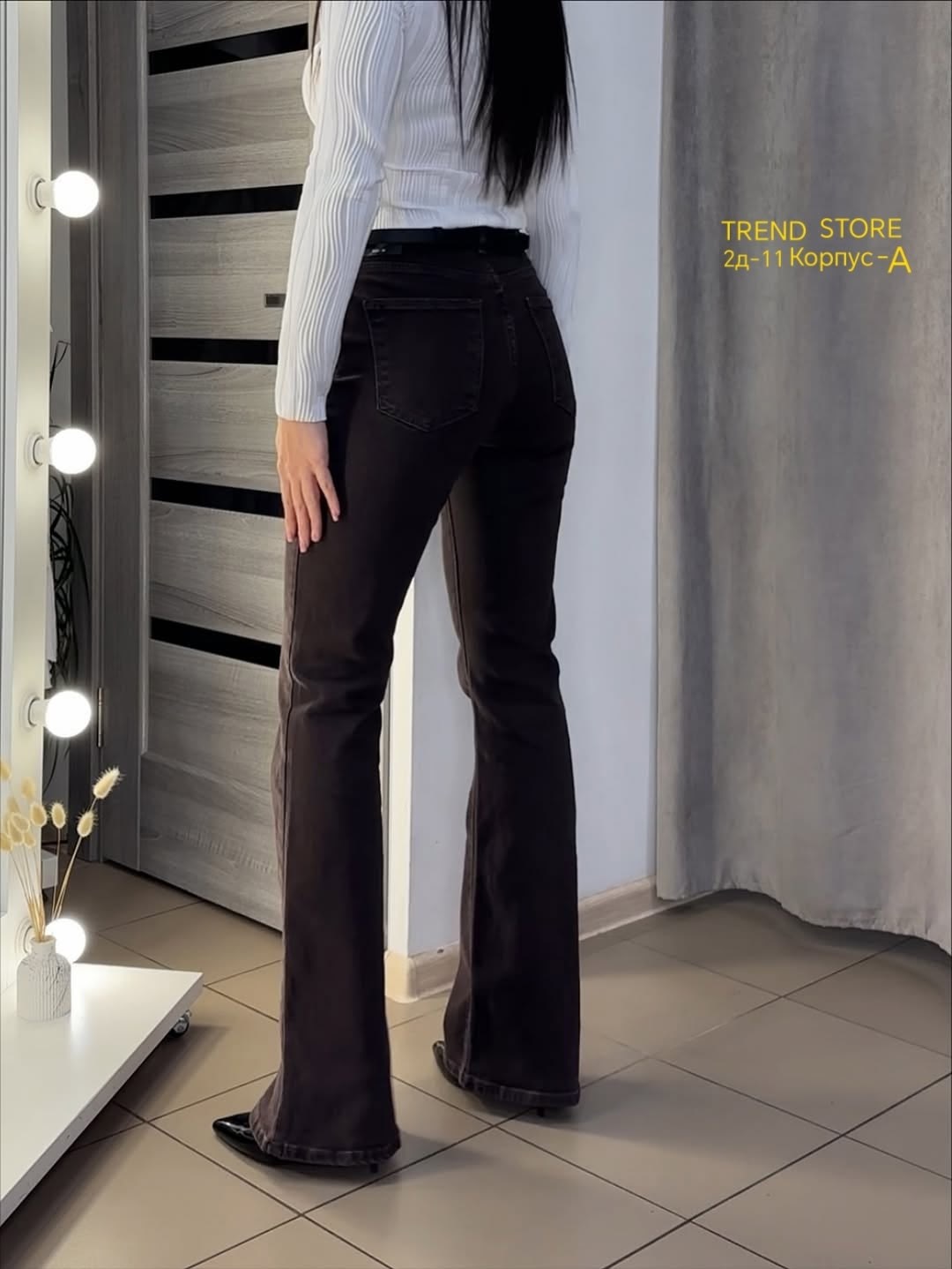 коричневые джинсы,джинсы женские,коричневые расклешенные джинсы,женские джинсы коричневые джинсовые расклешенные брюки,коричневые джинсы клеш