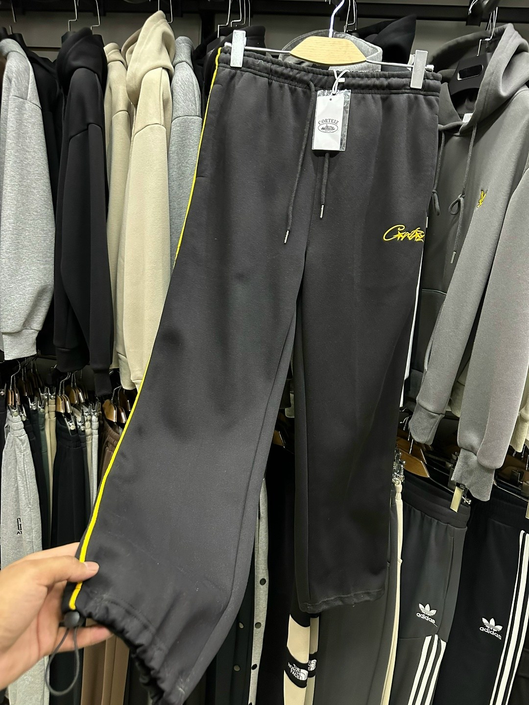 брюки спортивные,штаны спортивные,брюки спортивные мужские,широкие штаны balenciaga,брюки спортивные женский