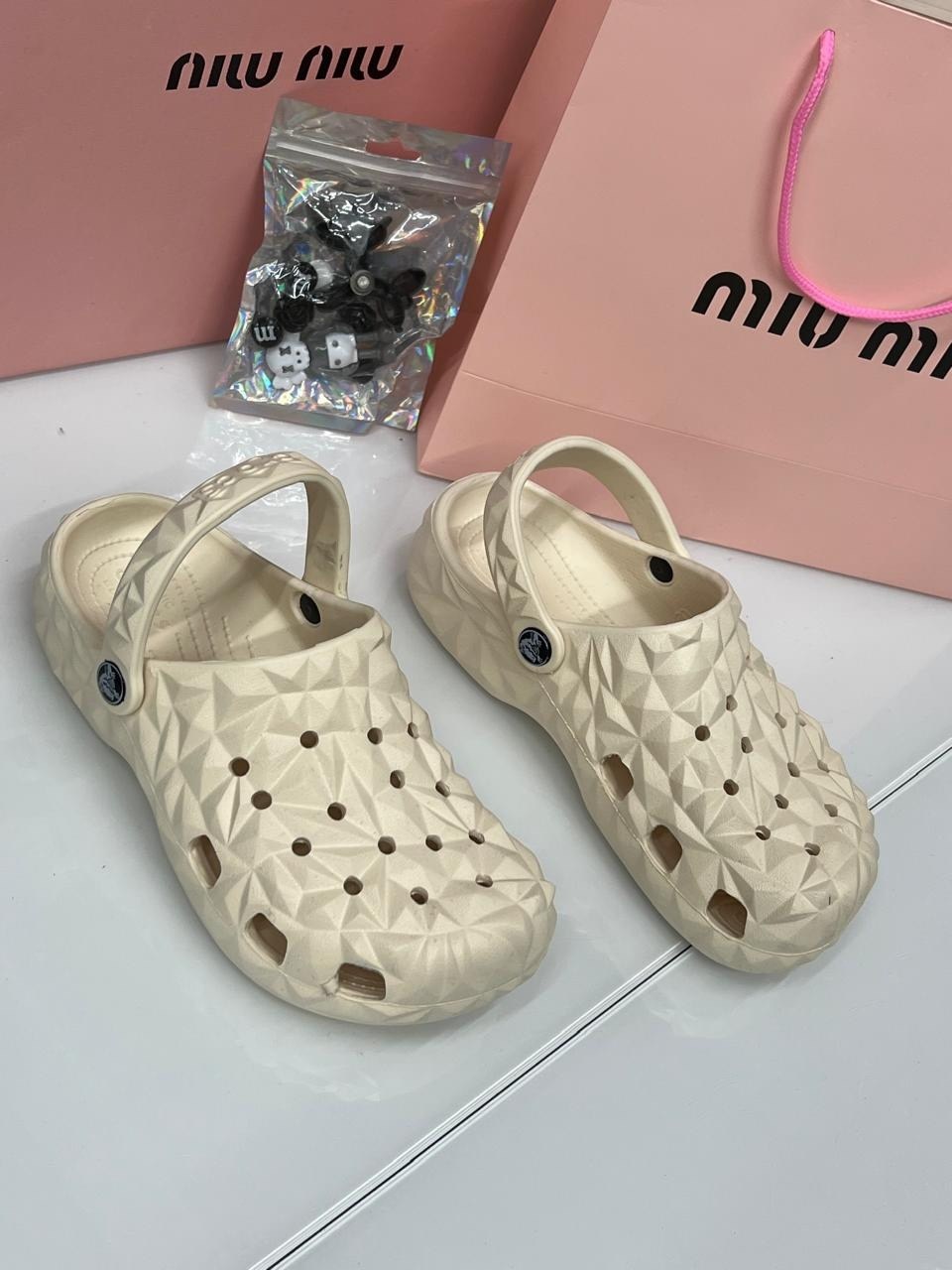 сабо classic geometric clog crocs,сабо crocs,,crocs classic,женские кроксы