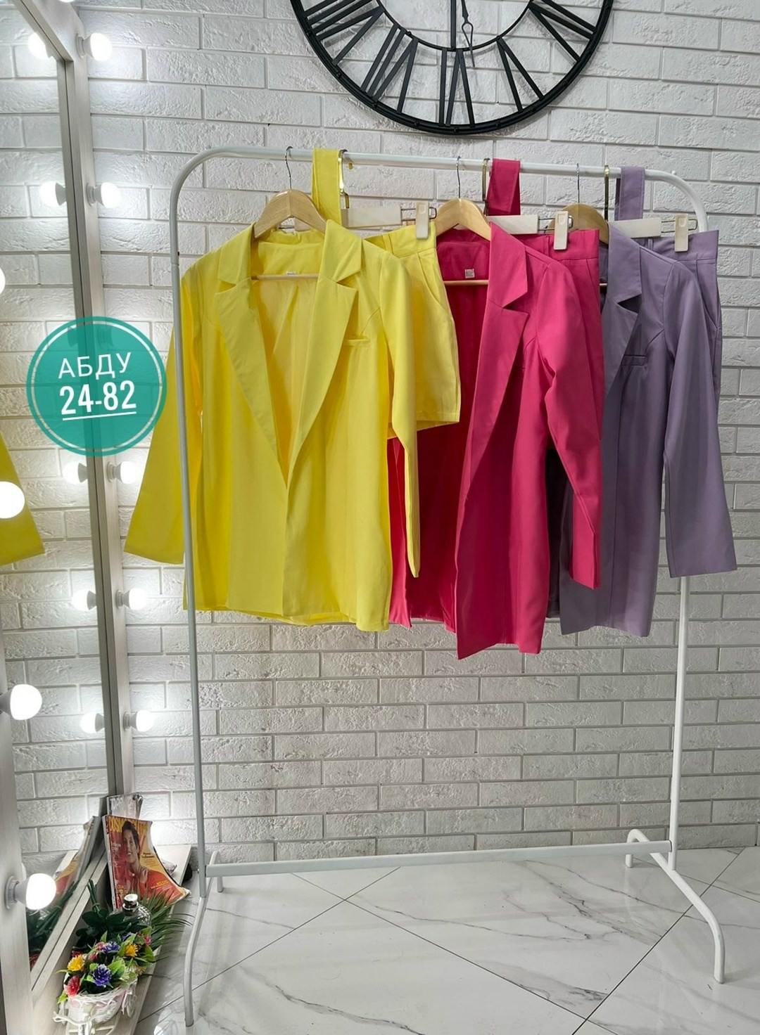 женский костюм с шортами,одежда мода,летний женский деловой костюм с шортами и пиджаком,повседневный костюм,желтый костюм