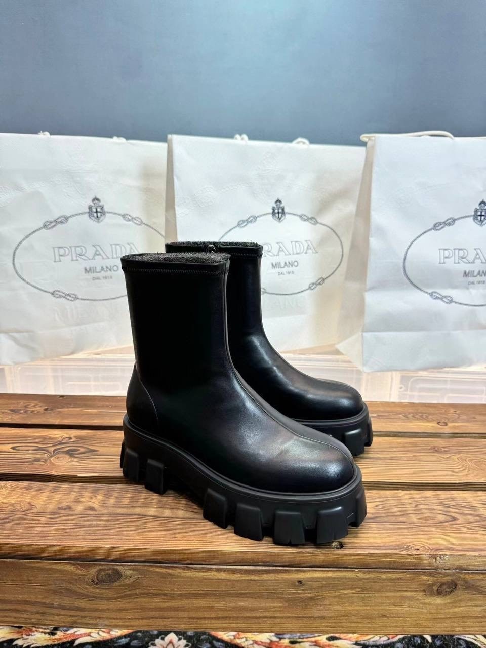 ,ботинки prada,ботинки женские,прада ботинки,кожаные ботинки prada
