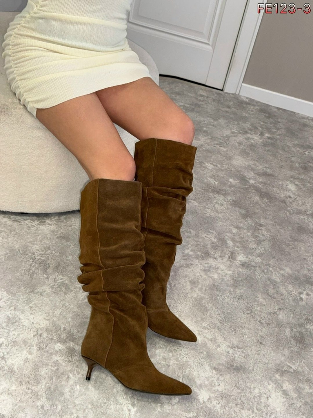 замшевые сапоги,бежевые сапоги,женские сапоги,сапоги высокие,модные женские сапоги