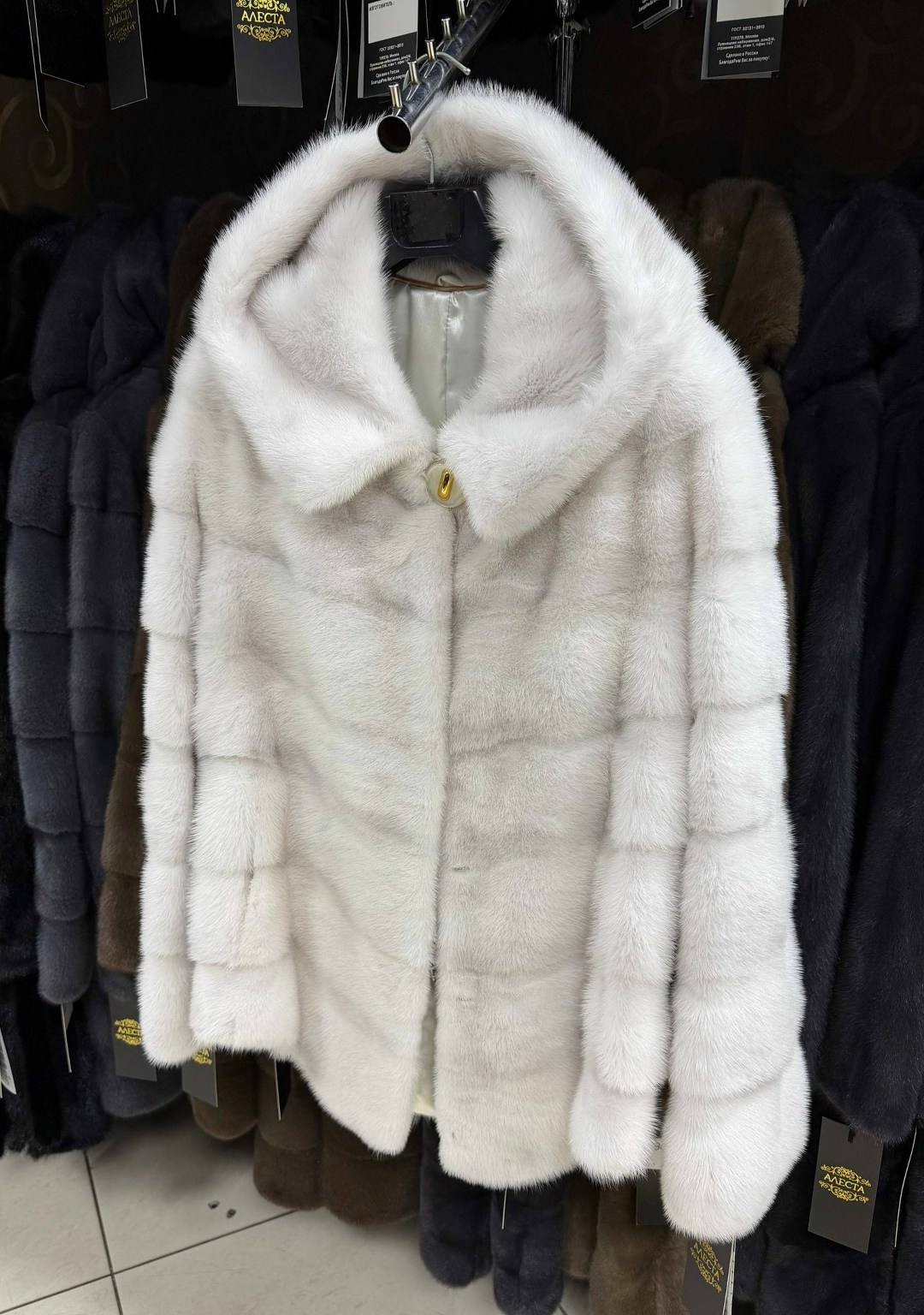 шубка из меха европейской норки с капюшоном,шубка из меха европейской норки с капюшоном цвет пудра,шубка из меха европейской норки с капюшоном цвет колотый лед,шубка из меха европейской норки с капюшо