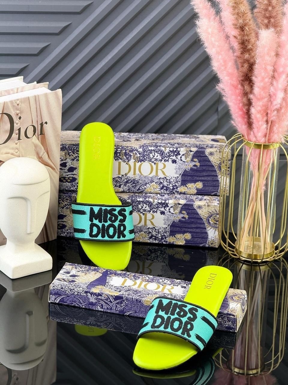 шлепки диор женские,женские шлепанцы,,шлепки диор,шлепки брендовые