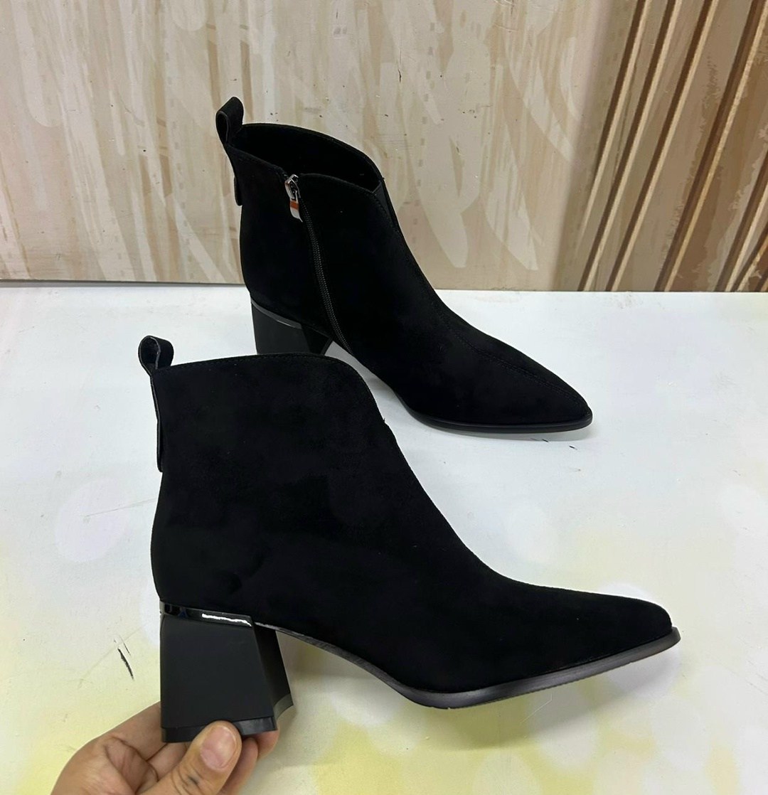 ботильоны карло пазолини замшевые,,ботильоны женские,модные ботильоны,ботильоны демисезонные на каблуке derman