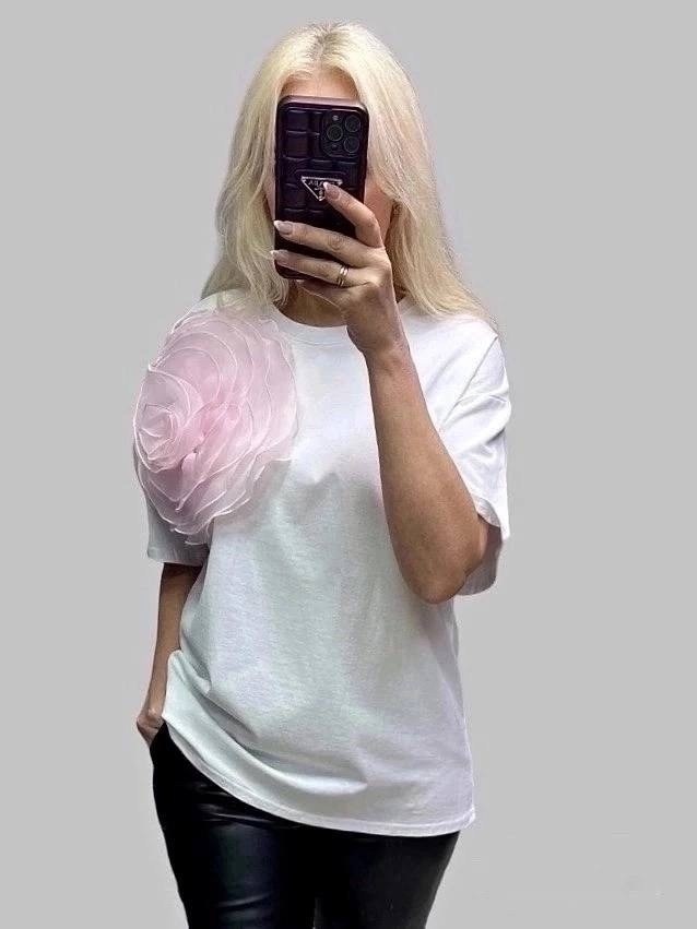 футболка с розами,футболка с цветами,футболка женская,футболка с объемными цветами,летние футболки