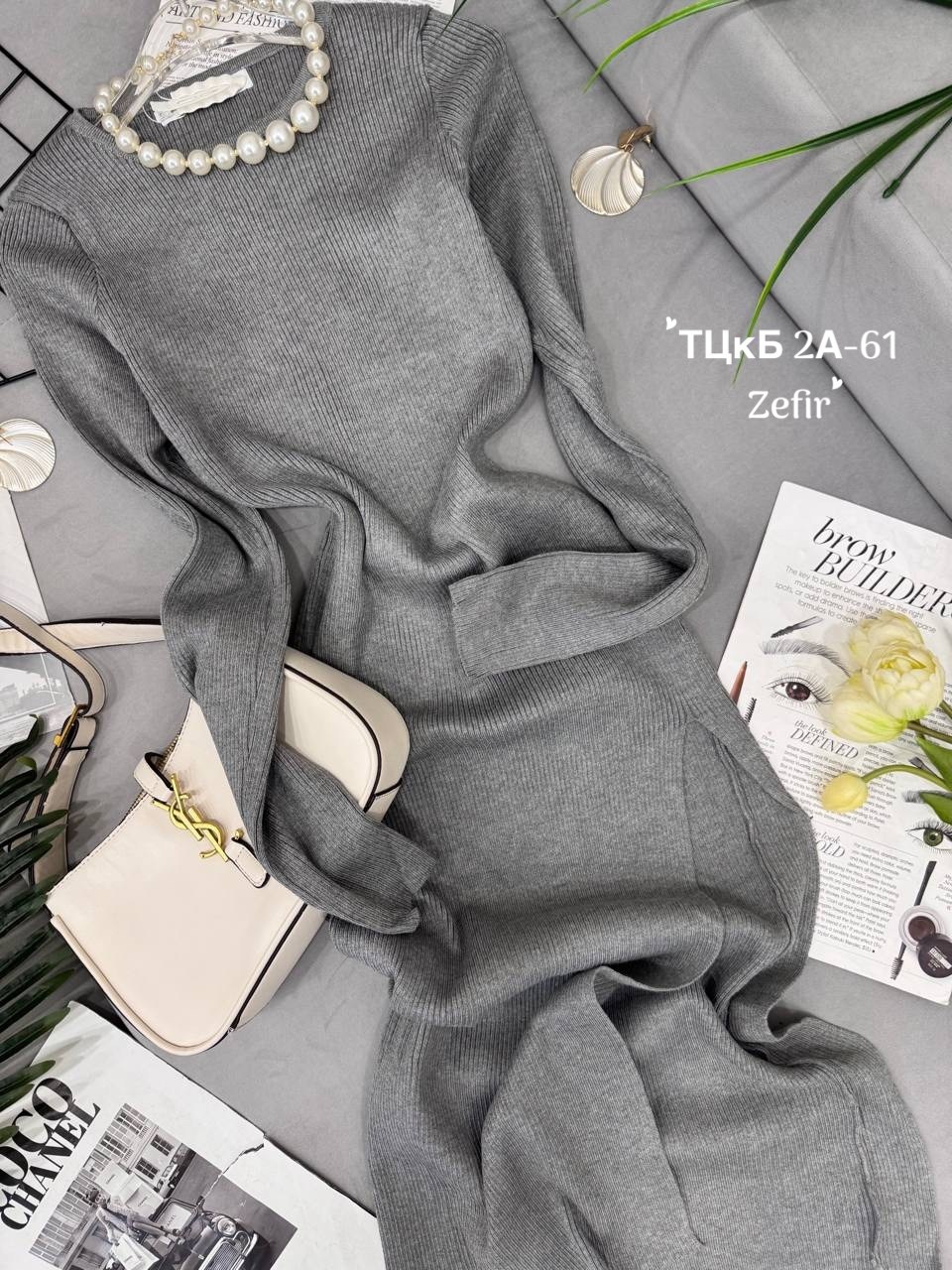 трикотажное платье,женское трикотажное платье,вязаное платье,женское трикотажное платье с воротником-стойкой, облегающее платье с длинными рукавами и вырезами,трикотажное длинное платье