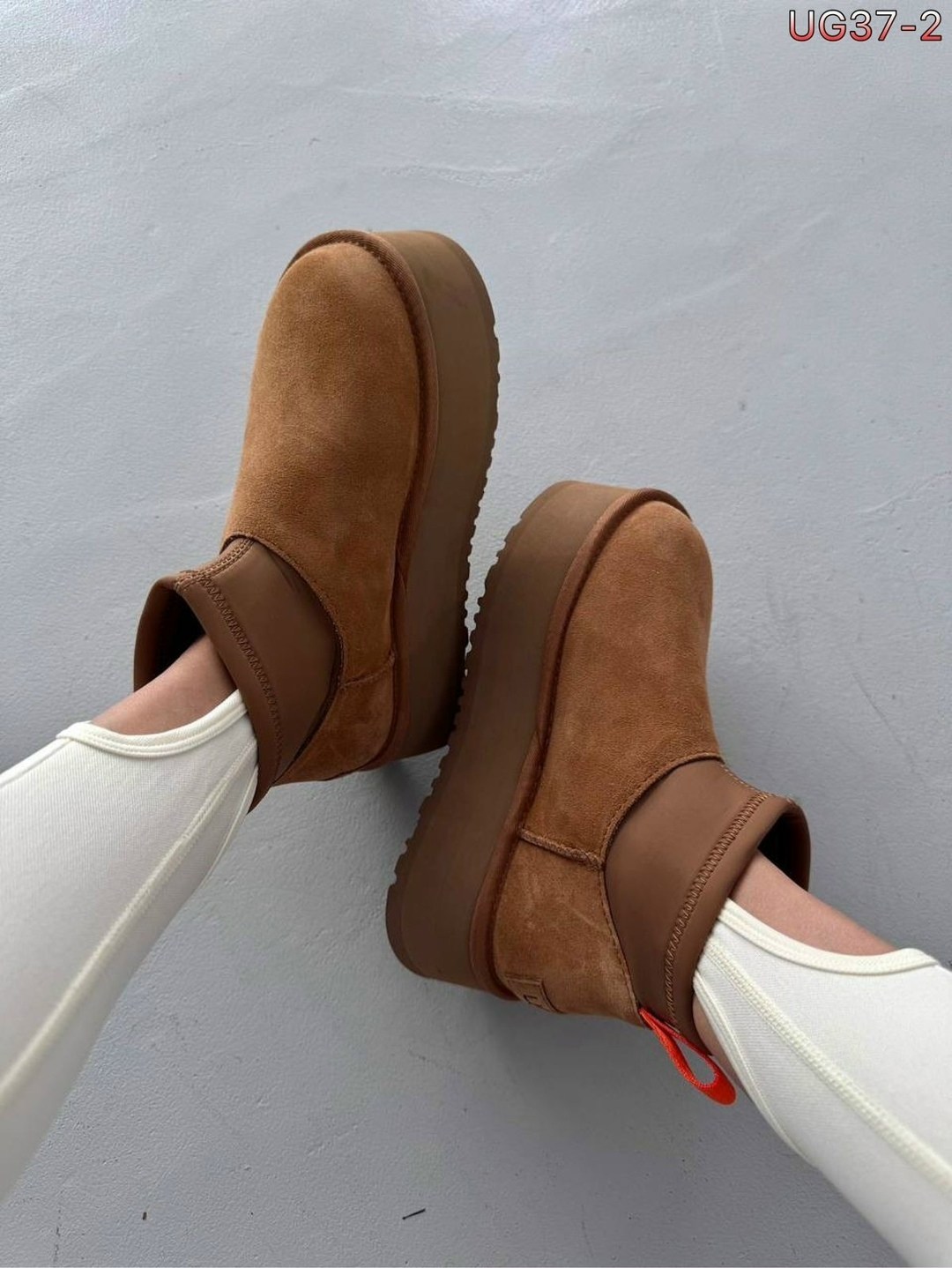 ,женские зимние ботинки на платформе и высоком каблуке, женская,женская зимняя ,зимняя