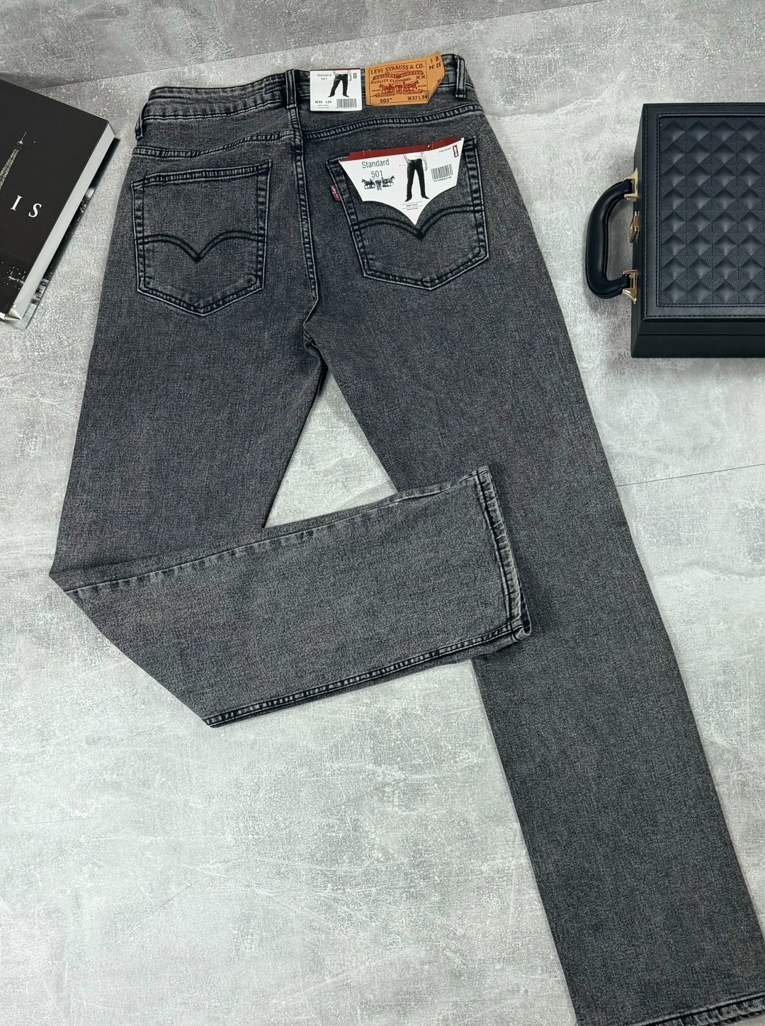 джинсы мужской,джинсы зауженные,серые джинсы,джинсы левайс,джинсы levi s