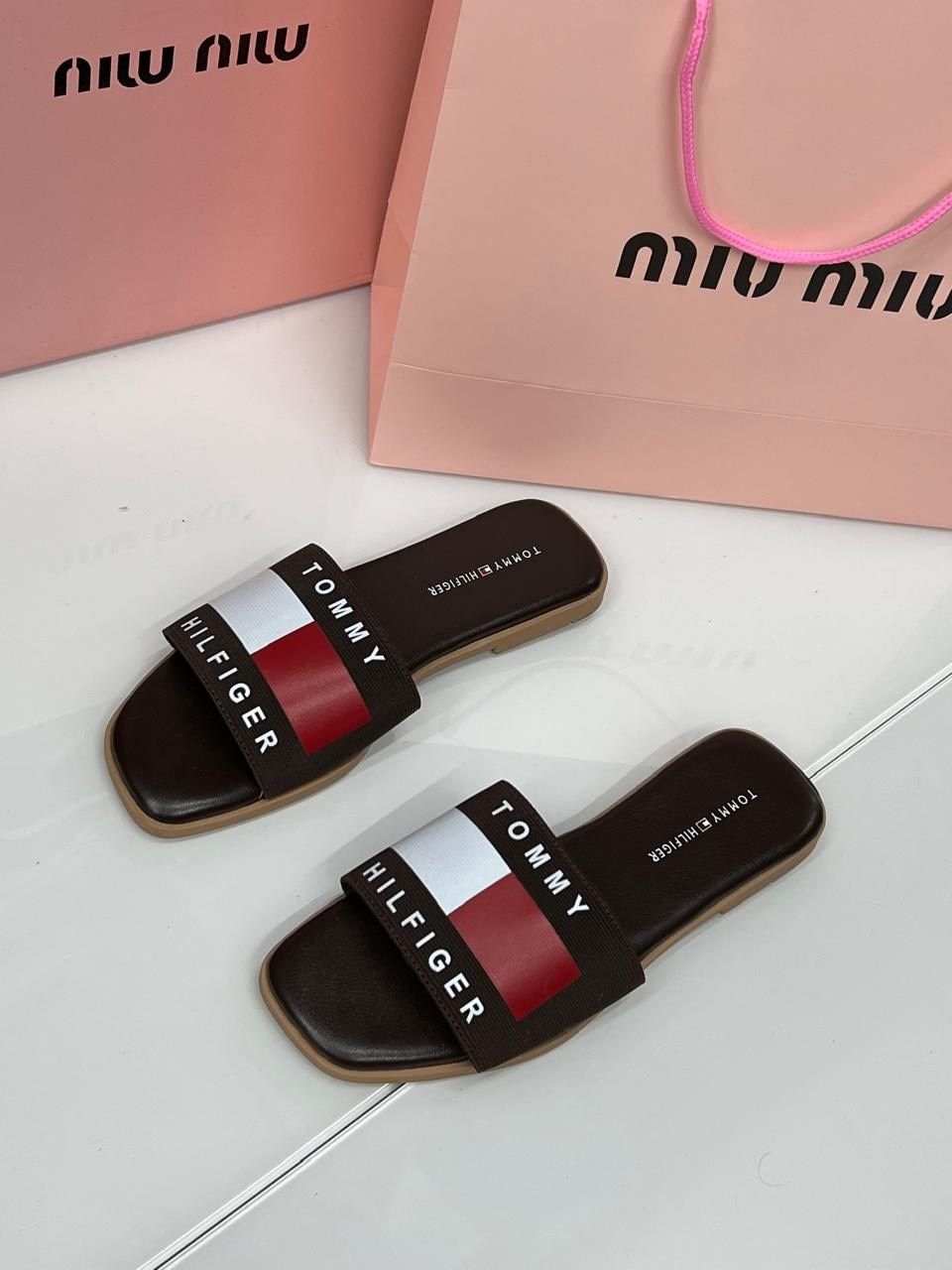 шлепанцы томми хилфигер,сланцы томми хилфигер мужские,тапочки томми хилфигер,шлепки томми хилфигер,шлепанцы tommy hilfiger