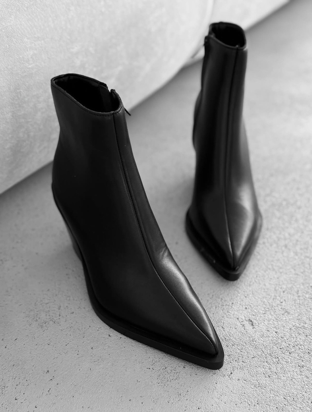 ,ботильоны замшевые,ботильоны,женские ботильоны,ботильоны stuart weitzman