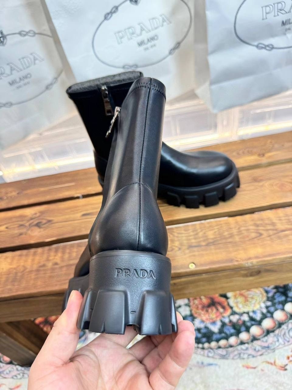 ,ботинки prada,ботинки женские,прада ботинки,кожаные ботинки prada