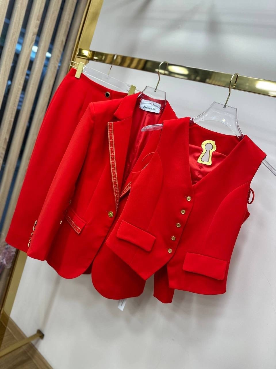 женские костюмы с юбкой,костюм с юбкой,костюм классический,женские костюмы,костюм для женщин