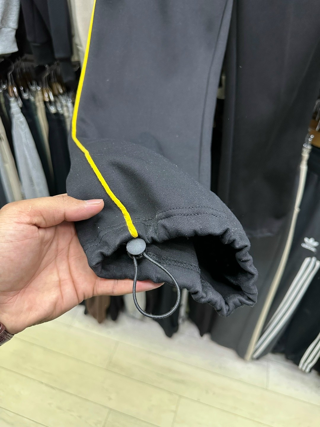 брюки спортивные,штаны спортивные,брюки спортивные мужские,широкие штаны balenciaga,брюки спортивные женский