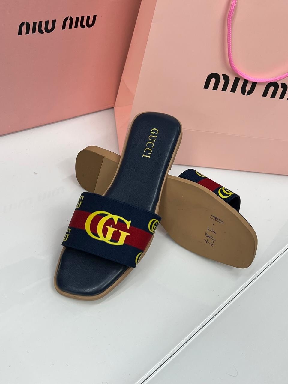 ,шлепки гуччи мужские,шлепанцы gucci,сандалии гуччи,сандалии gucci