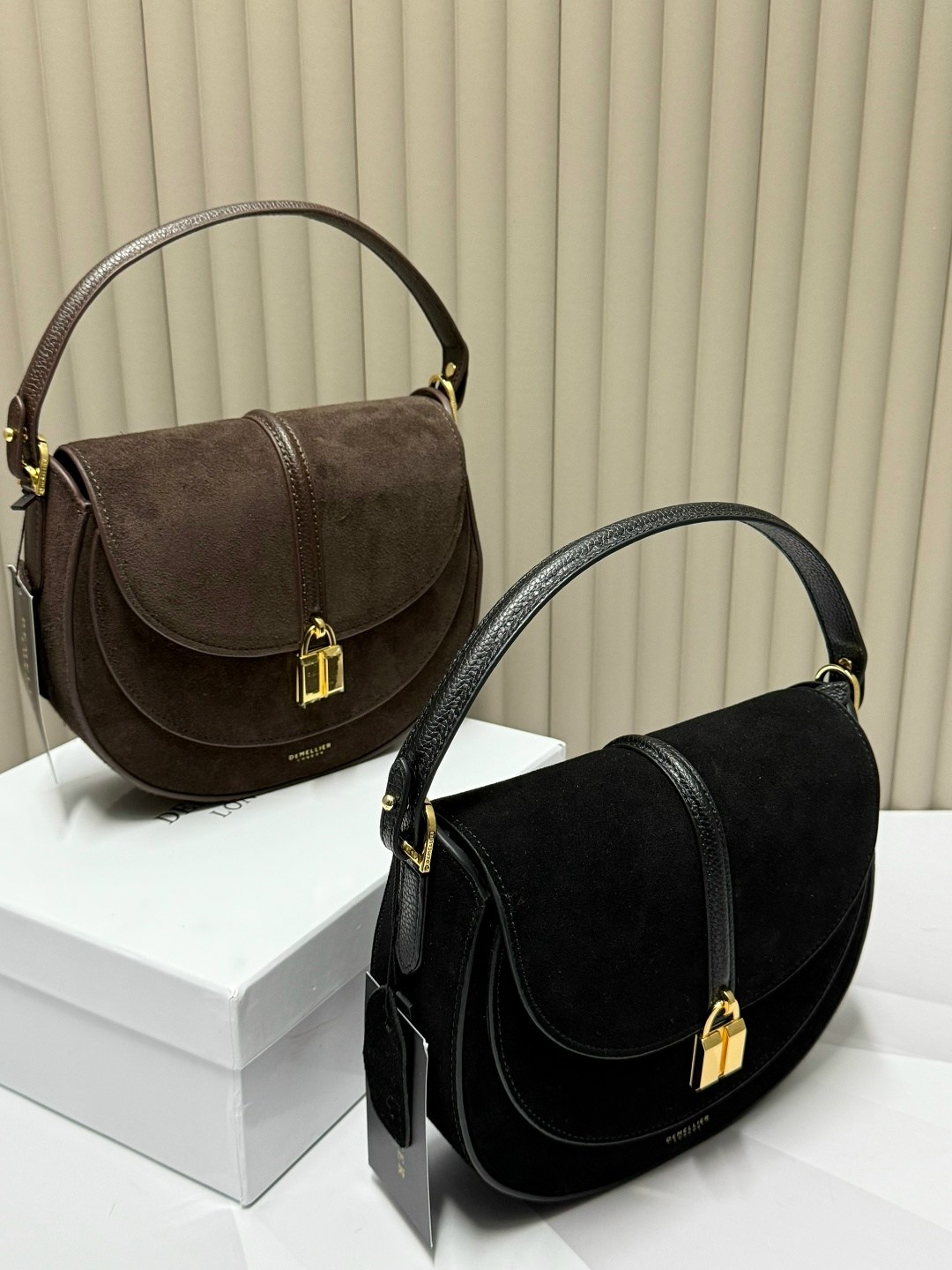 сумка coccinelle,сумка женская coccinelle натуральная замша,замшевая сумка,сумка coccinelle замша натуральная,сумка coccinelle magie mini натуральная замша