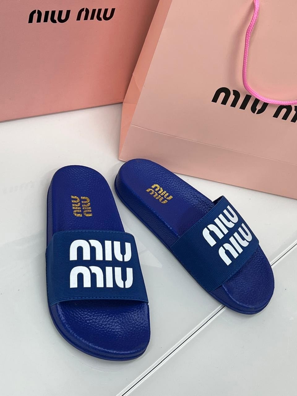 шлепанцы женские,модные шлепанцы,шлепки женские,модные тапочки,