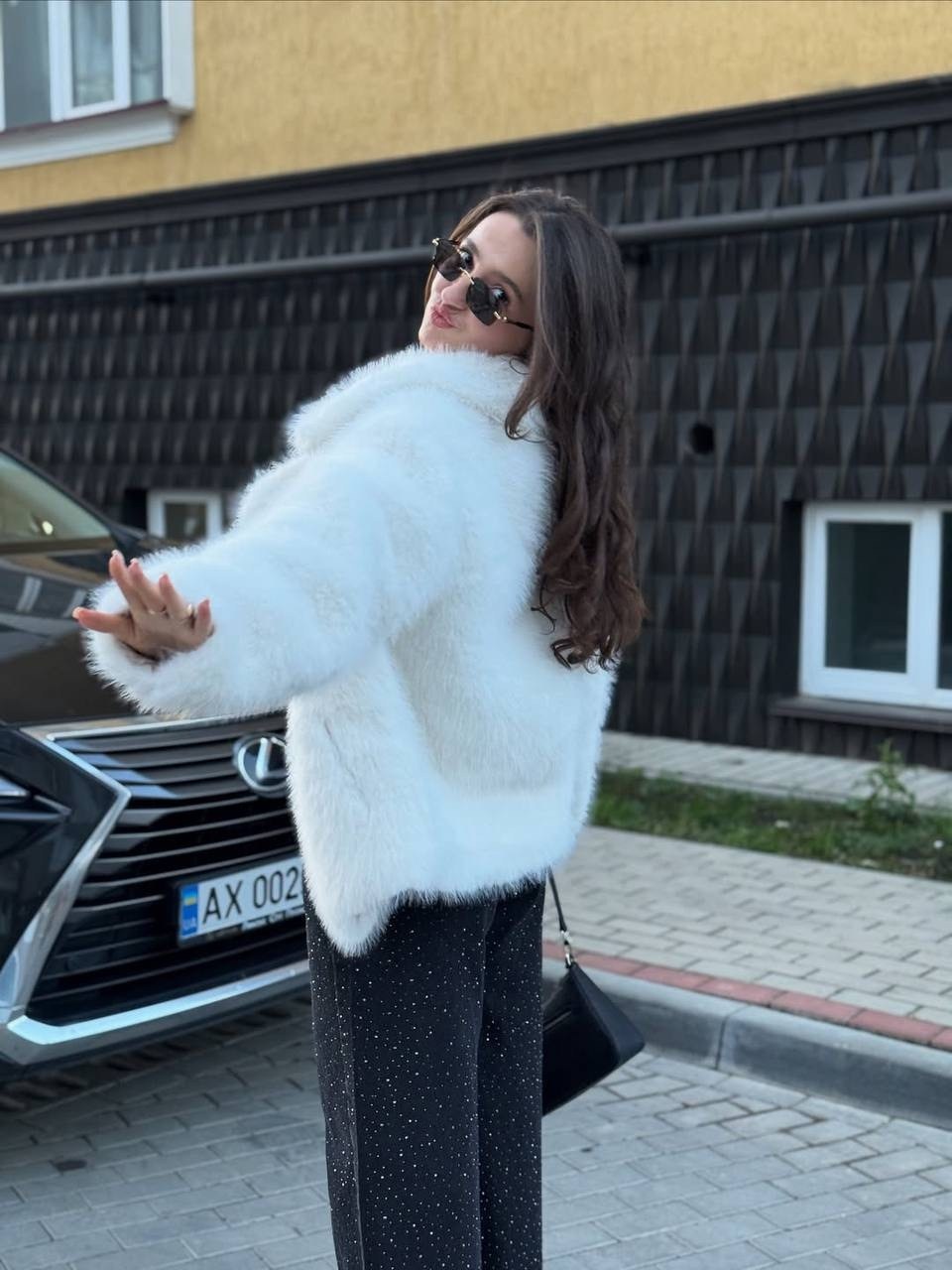 шуба искусственная,шуба короткая экошуба зимняя белая,шуба искусственная короткая экошуба зимняя пушистая,шуба,шубка из экомеха