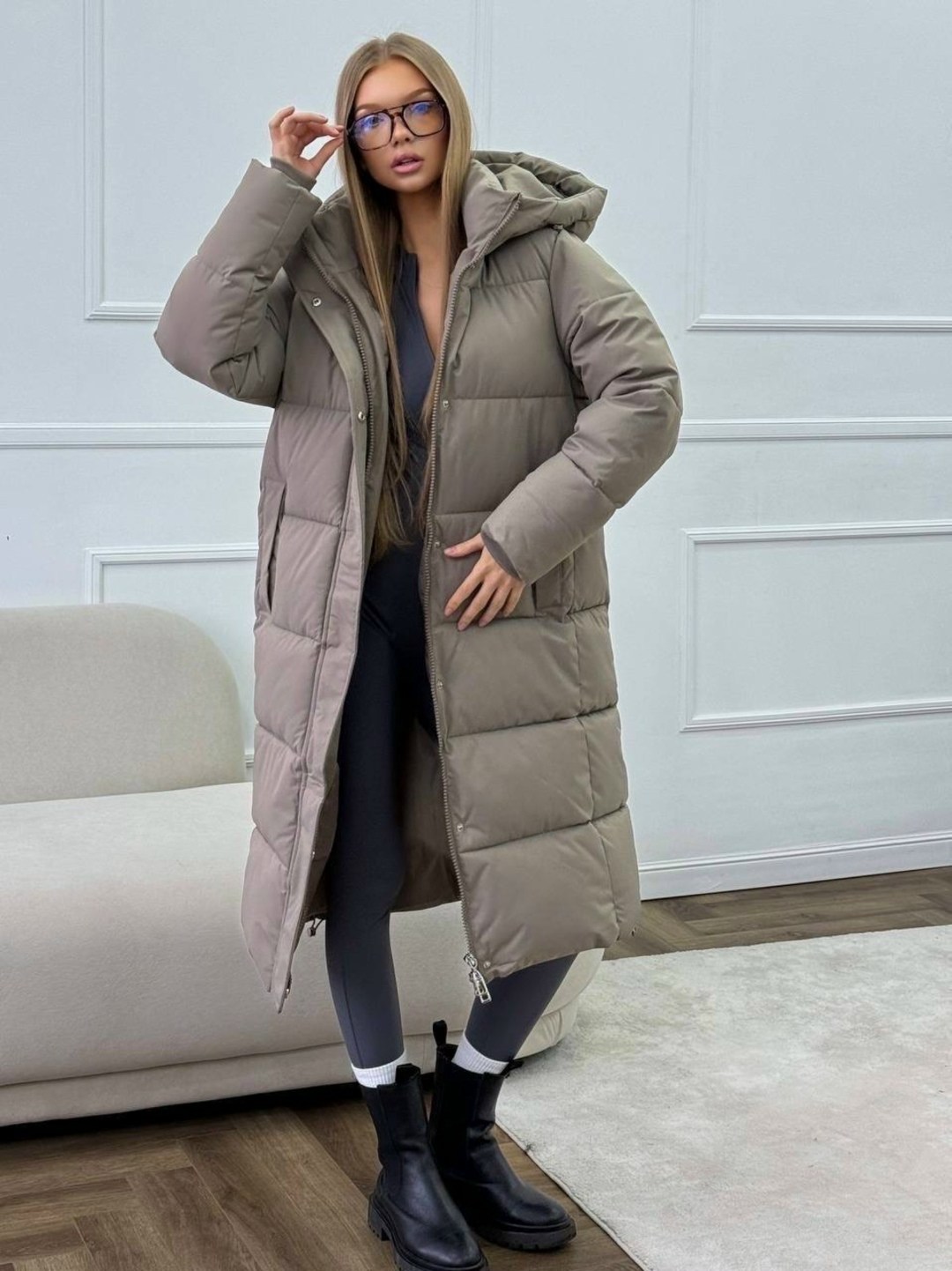 пуховик зимний длинный с капюшоном gnedovskaya 247427041,пуховик длинный зимний с капюшоном by lulu,пуховик зимний с капюшоном удлиненный zuzo,пуховик зимний длинный с капюшон,пуховик женский