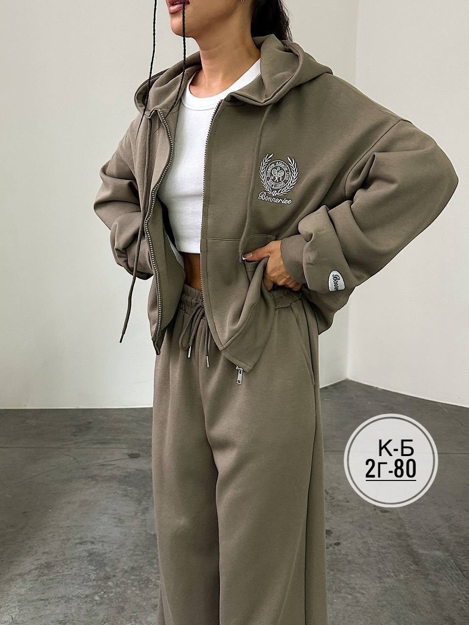 спортивный костюм женский,костюм спортивный jillee,спортивный костюм,спортивный костюм miu miu женский,женский красный костюм miu miu