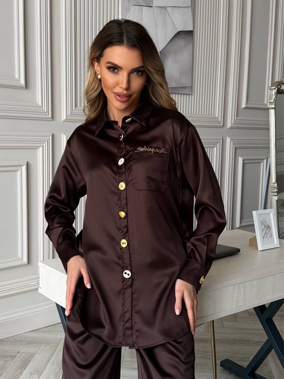 атласный костюм вечерний,атласный костюм,брючный атласный костюм,комплект атласный брючный,костюм брючный шёлк "шоколад"