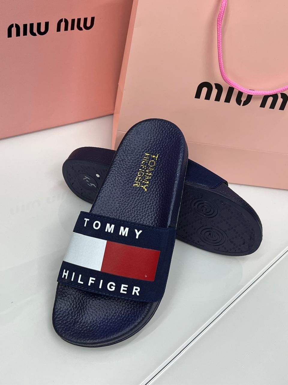 сланцы томми хилфигер мужские,шлепанцы томми хилфигер,шлепанцы tommy hilfiger,тапочки томми хилфигер,тапки томми хилфигер мужские