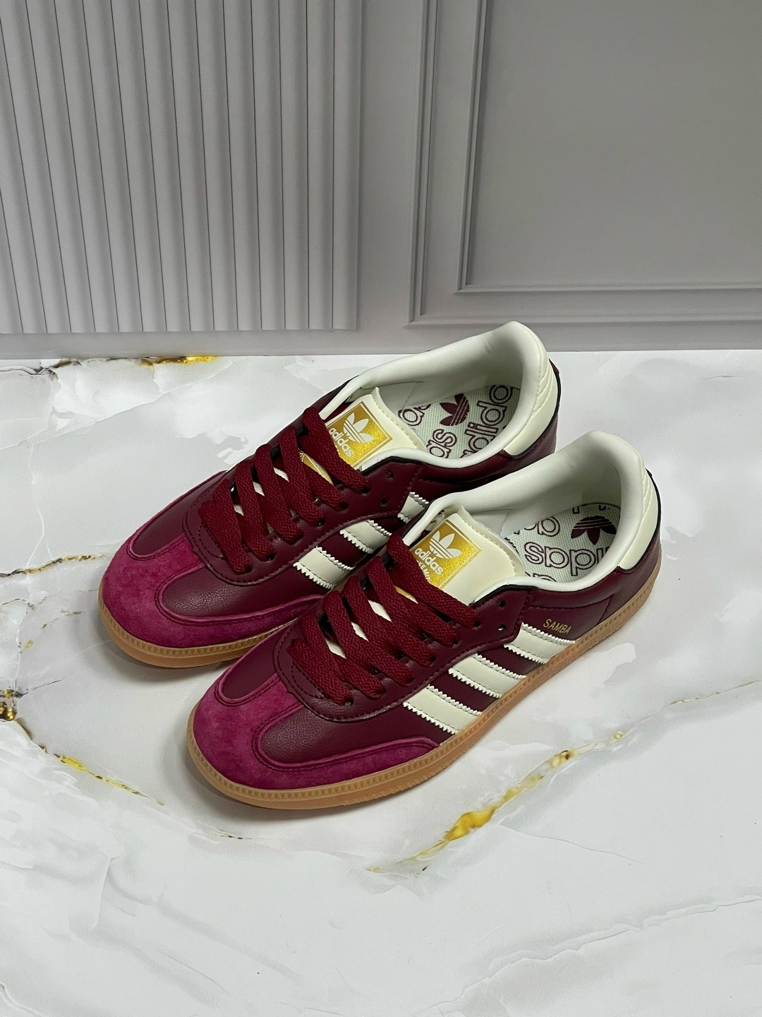 кеды adidas samba og "maroon gold metallic",adidas samba og maroon gold metallic,кроссовки adidas samba,кроссовки кеды из натуральной замши adidas spezial,адидас бордовые