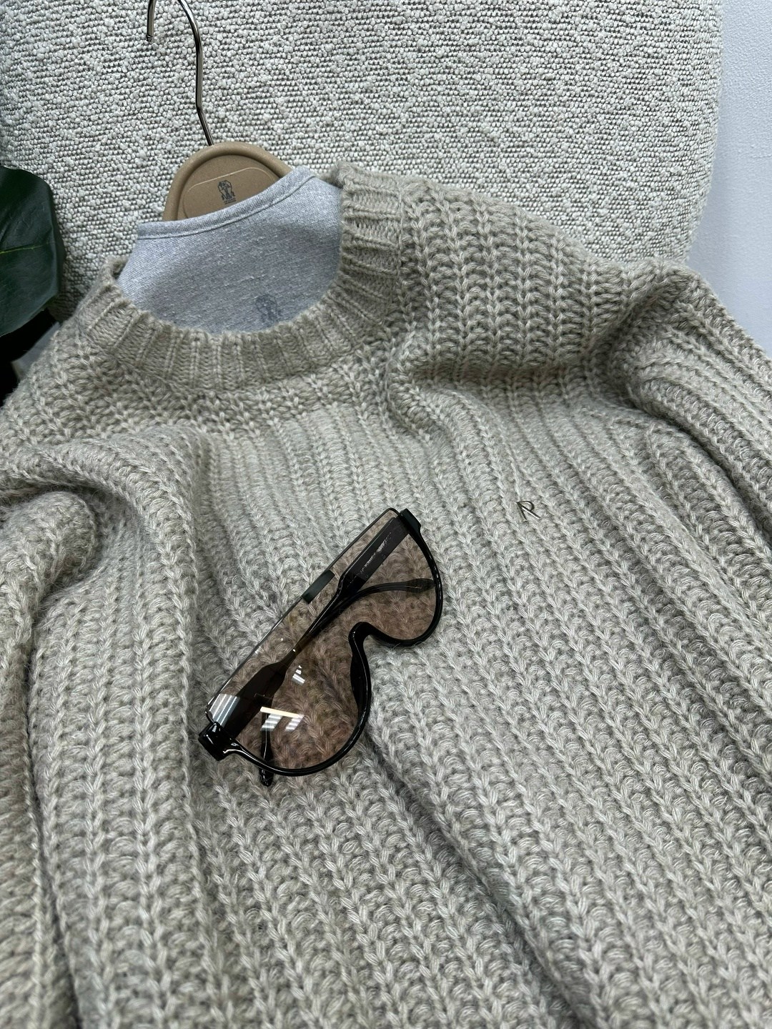 вязаный свитер,свитер модный,свитер с горлом,свитер женский,свитер