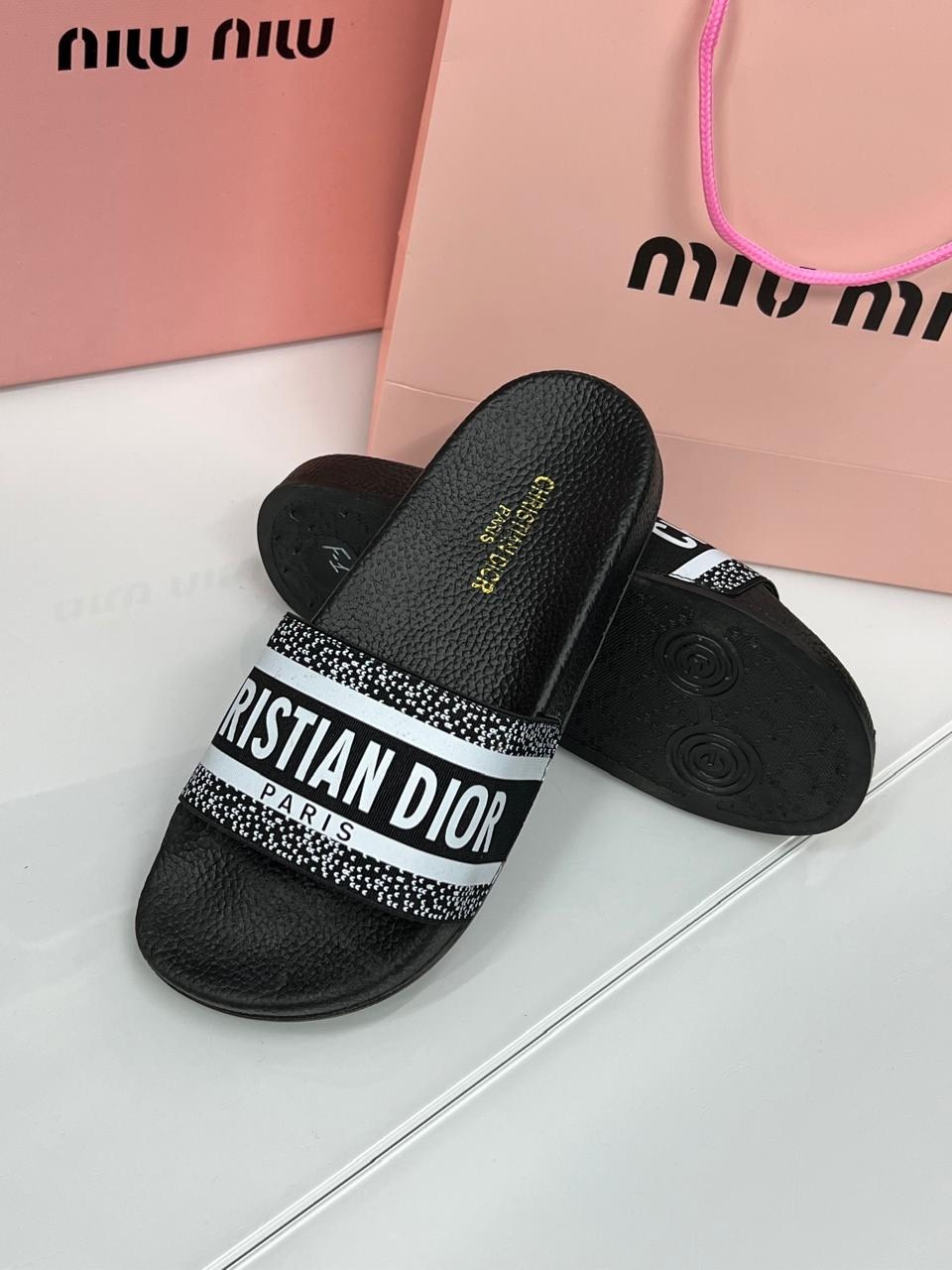 шлепки гуччи,,шлепанцы gucci,gucci black,gucci slide