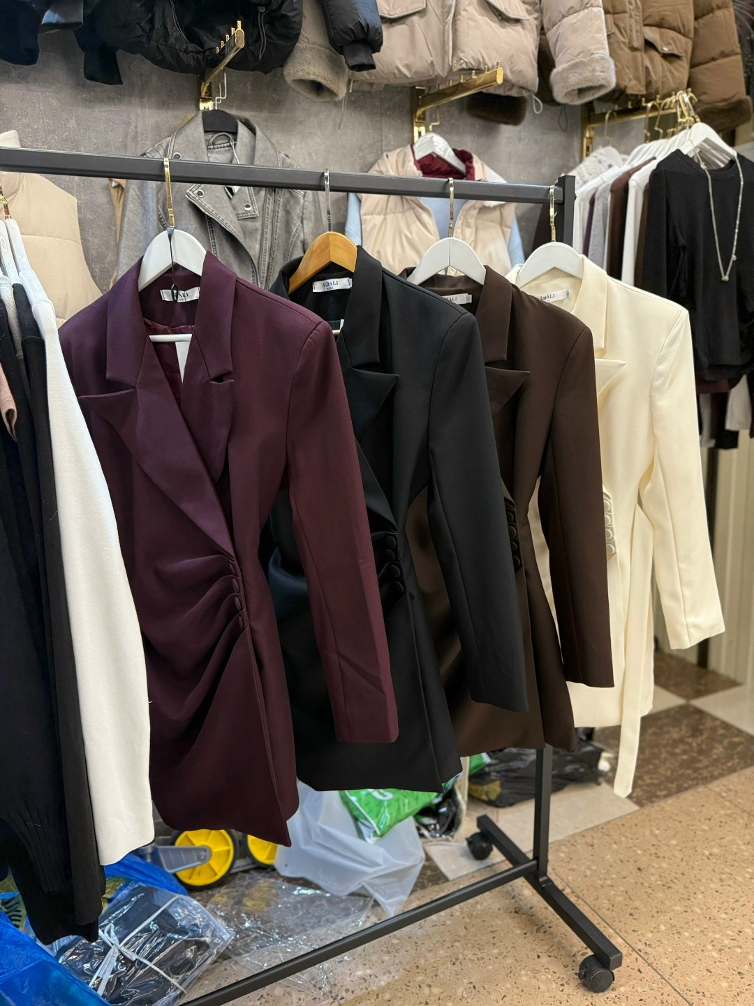 платье пиджак,стильные наряды,черное платье пиджак,одежда стильная