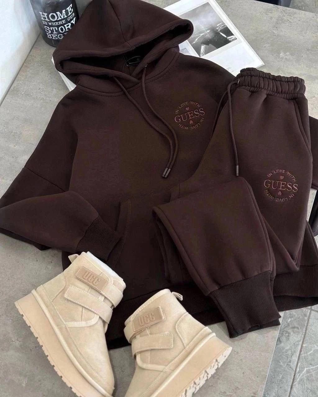 спортивный костюм guess трехнитка на флисе,спортивный костюм guess,спортивный костюм женский теплый на флисе реплика guess,спортивный костюм трехнитка,спортивные костюм