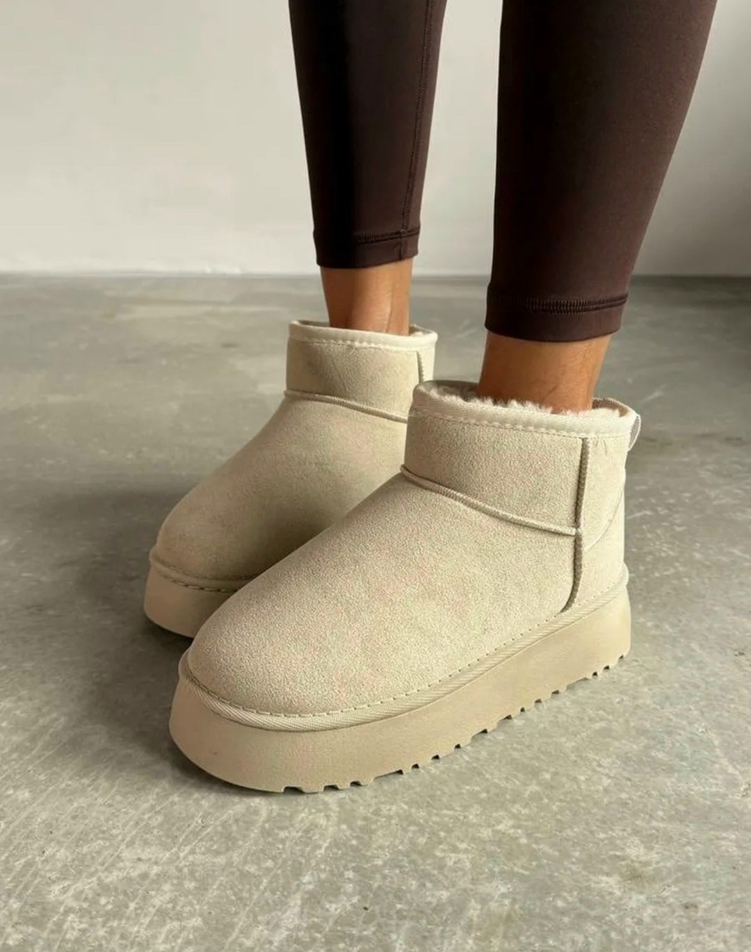 женские угги,угги зимние короткие на толстой подошве na moda,угги зимние с мехом короткие на платформе,угги,угги зимние замш moda for life