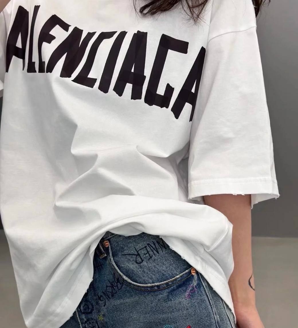 футболка с коротким рукавом в стиле balenciaga,balenciaga футболка,белая футболка balenciaga,футболка balenciaga copy 1:1 из хлопка,женская футболка balenciaga
