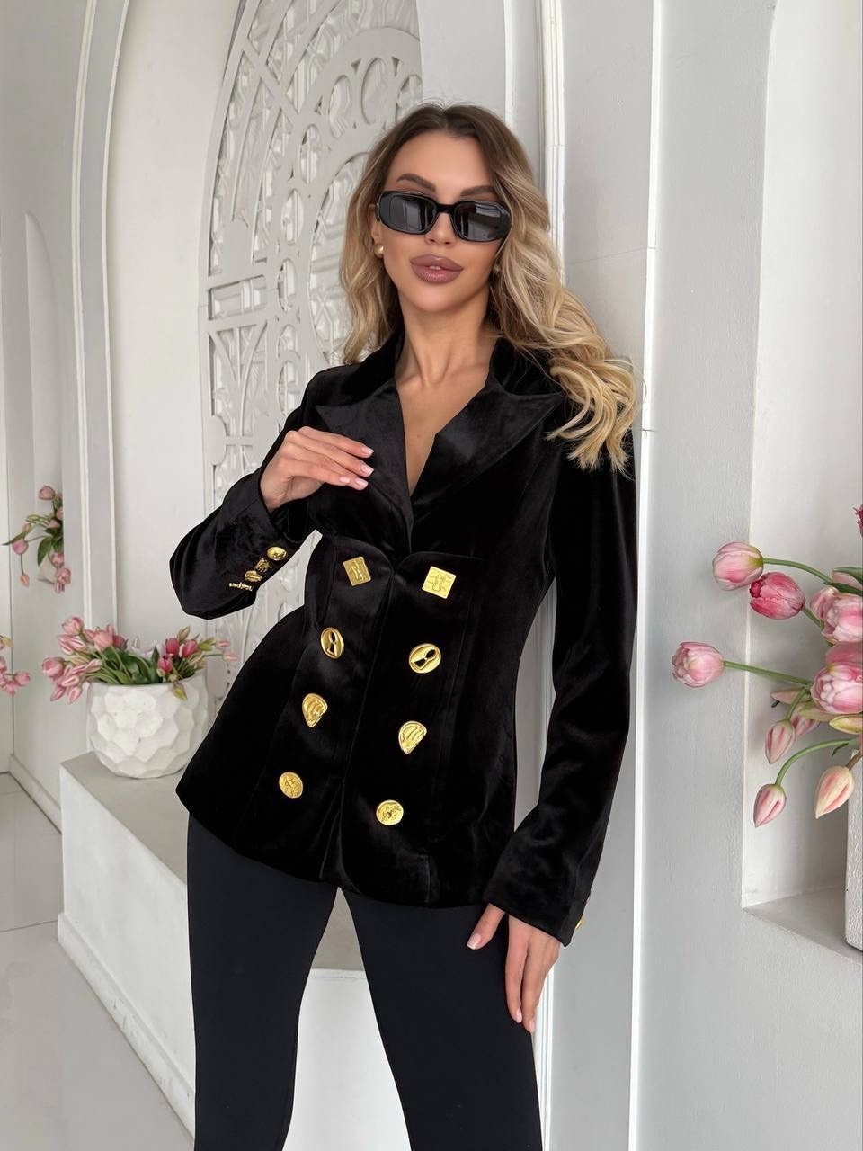 приталенный жакет из велюра черного цвета balmain,пиджак чёрный бархат balmain,велюровый пиджак женский,черный бархатный блейзер для женщин тонкий двубортный пиджак на пуговицах,бархатный пиджак