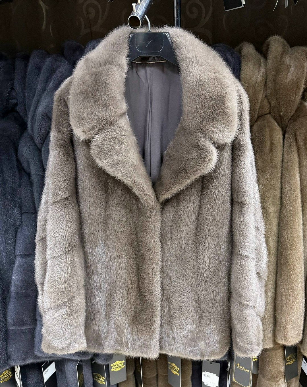 шуба норковая,шубка из меха европейской норки с английским воротником,шуба,женская норковая шуба,шуба норковая автоледи