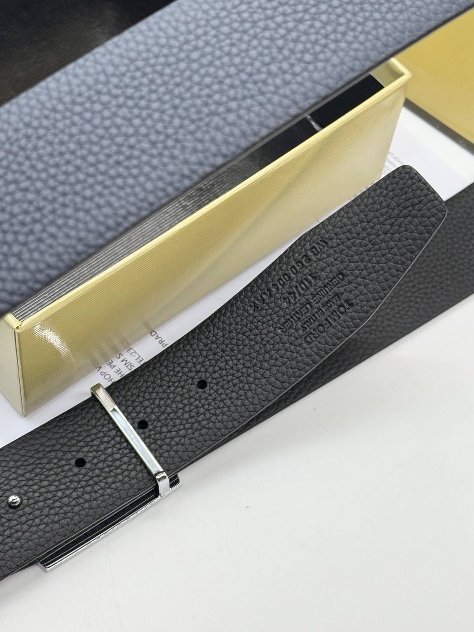 кожаный ремень tom ford,ремень tom ford,ремень из натуральной кожи мужской,мужской кожаный ремень,двусторонний ремень